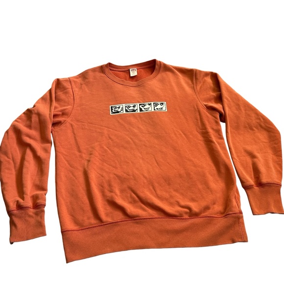 Disney Mickey Mouse x Keith Haring Uniqlo Graphic Crewneck Sweatshirt Sz Medium - Picture 2 of 9